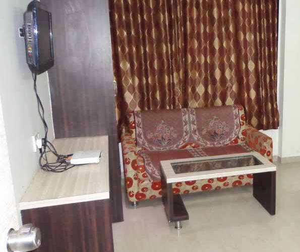 Hotel Radhey Inn, Ahmedabad 4